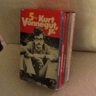 BY KURT VONNEGUT Box Set BOOK Collection DELL Paperback Slipcase