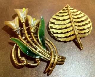 Large Vintage Signed Coro 3 Calla Lily Corocraft 2 Leaf Pin Brooch