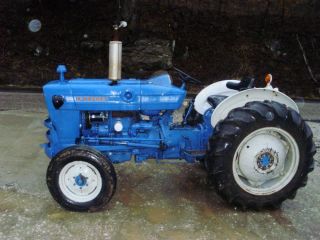 2000 Ford Tractor 