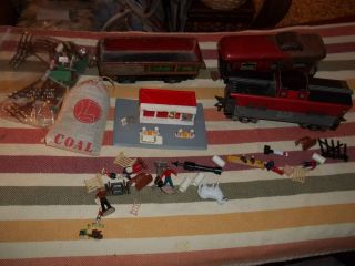 MODEL RR TRAIN CARS, SERVICE STATION, TELEPHONE POLES, SIGNS, FIRURES