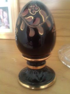  BLACK ART GLASS EGG LIMITED EDITION 2200 2500 HANDPAINTED BY A MEEKS