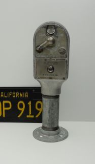 Vintage R H Rhodes Parking Meter with Key 5 1 Cent Mark Time Hurricane