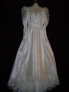 Gorgeous! Victorian Style Wedding Dress w/Full Train 14