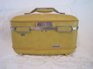 VINTAGE American Tourister Hard Train Case CarryOn Bag Suitcase