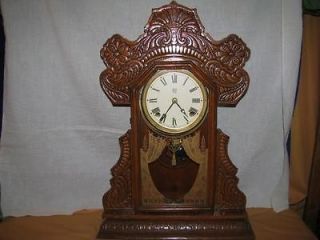 Antique Waterbury 8 Day Kitchen Shelf Clock w Detailed Gingerbread