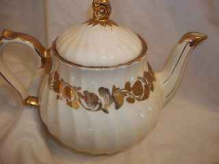 Antique porcelain Tea pot Sadler English