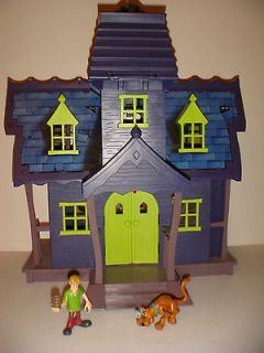 Hanna Barbera Scooby Doo Mystery Mansion House Playset & Figures