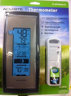 Acu Rite 00592 W3 Wireless Thermometer Humidity Moon Phase Clock