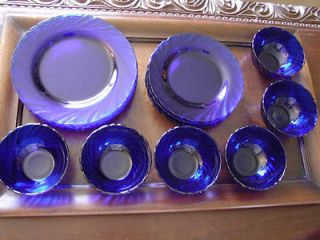 blue dinnerware set