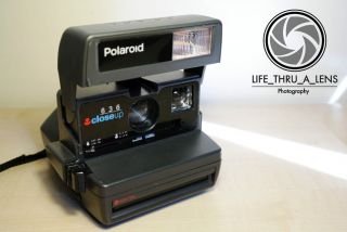 Polaroid 636 CloseUp Instant Film Camera Tested and working with necks