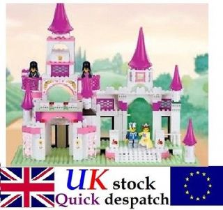 Friends Castle Dream Palace c/w Figures Compatible Building Bricks UK