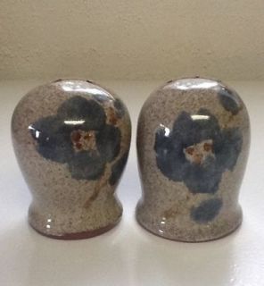 Old time Pottery   Winthrop, Washington   1984 SALT & PEPPER SHAKERS