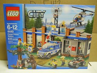 LEGO   4440 CITY   FOREST POLICE STATION   BRAND NEW   SEALED!!