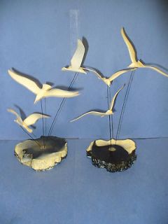 SEAGULLS FLYING STATUE SCULPTURE WIRE SUSPENSION FRAME WHITE