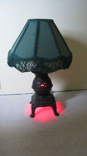 TRUE VINTAGE MID CENTURY RETRO POT BELLY STOVE TABLE LAMP W INSIDE