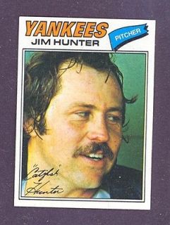 1977 Topps #280 Catfish Hunter Yankees (NM/MT) *231903