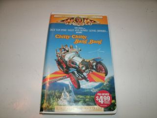 FAMILY ENTERTAINMENT    IAN FLEMINGS CHITTY CHITTY BANG BANG (VHS