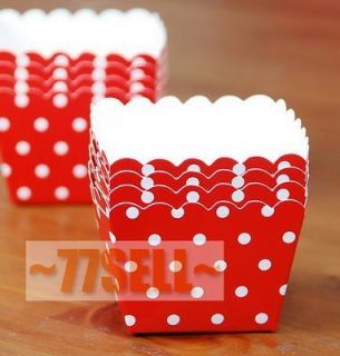 20x Dot Christmas Muffin Square Cupcake Cake Cases for Party Red