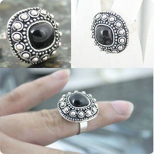 Adjustable large and chunky black Gothic ring Goth gear