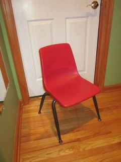 AMERICAN DESK CO RED STUDENT CHAIR 14 WELL MADE RESIN USA METAL LEGS