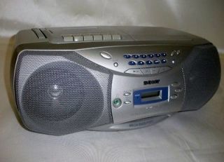  S26 AM FM STEREO CD CASSETTE PORTABLE RADIO BOOMBOX w/ Digital Tuner
