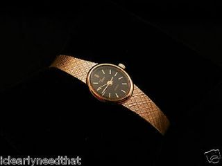 Ladies Vintage TIMEX Gold tone Quartz Watch **