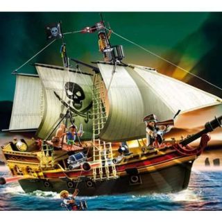 NEW Playmobil Pirate Attack Ship 5135 Floats on Water Sold Out!
