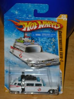 Hot Wheels 2010 New Models Snowflake Card Ghostbusters Ecto 1