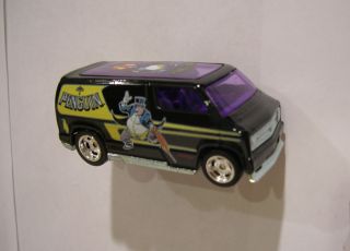Nostalgia DC Comics Custom 77 Dodge Van Penguin Hot Wheels 2011