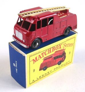 Matchbox Lesney 9 Merryweather Fire Engine 1960 MIB