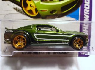 Hot Wheels 2013 155 Green 10 Ford Shelby GT500 Supersnake Super
