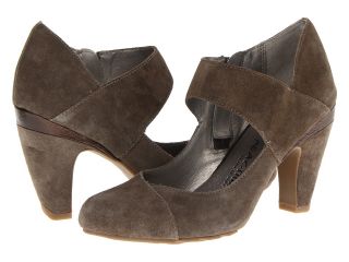 Kenneth Cole Reaction Spicy Juice High Heels (Taupe)