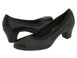Munro American Odette Womens Slip on Shoes (Black)